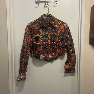 Grassfields crop button up